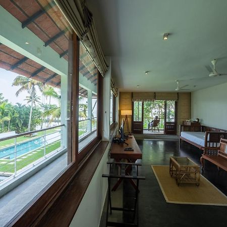 Ama Stays & Trails, Pathiramanal Villa Alappuzha Ngoại thất bức ảnh